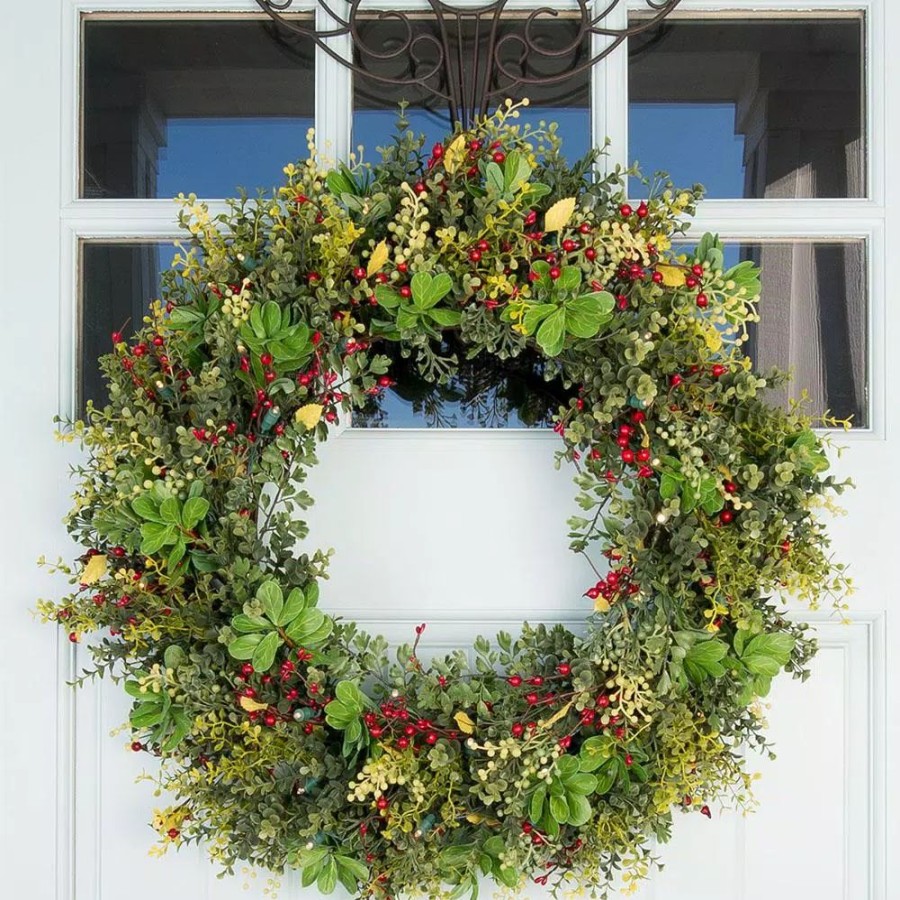 Christmas Greenery * | Village Lighting Company 30 In. Pre-Lit Led Christmas Boxwood And Berry Wreath