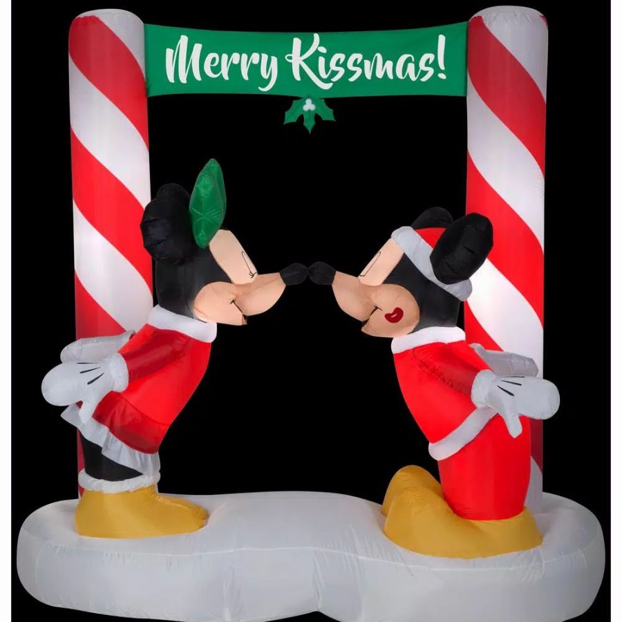 Outdoor Christmas Decorations * | Airblown 5.5 Ft. Inflatable Christmas Airblown Mickey And Minnie Kissing Under Mistletoe Disney