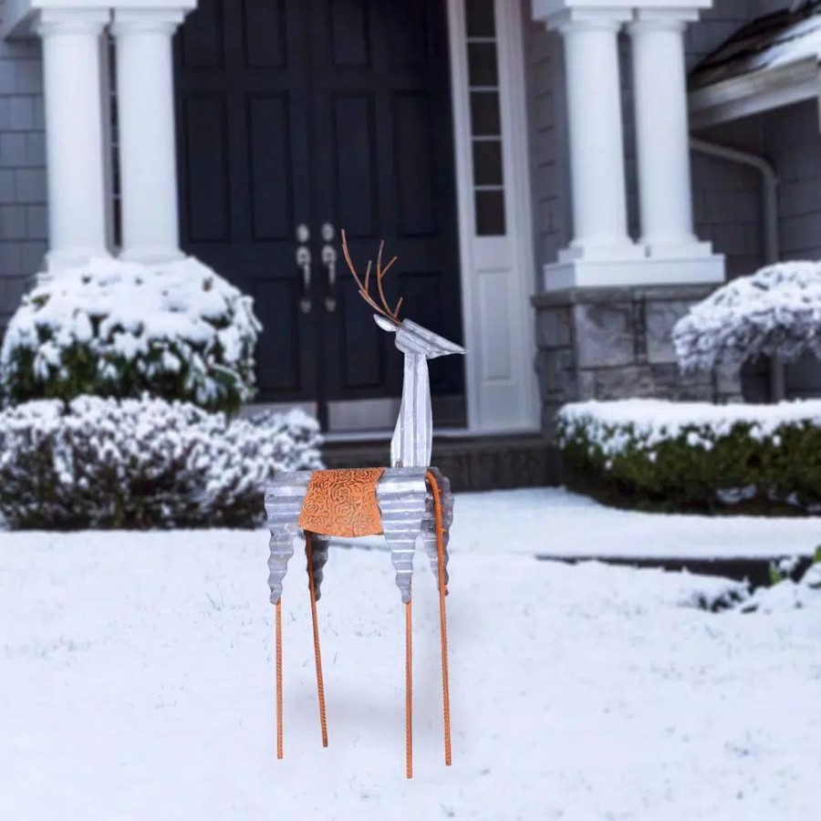 Outdoor Christmas Decorations * | Alpine Corporation 30 In. Tall Metal Rustic Standing Reindeer Christmas Decoration